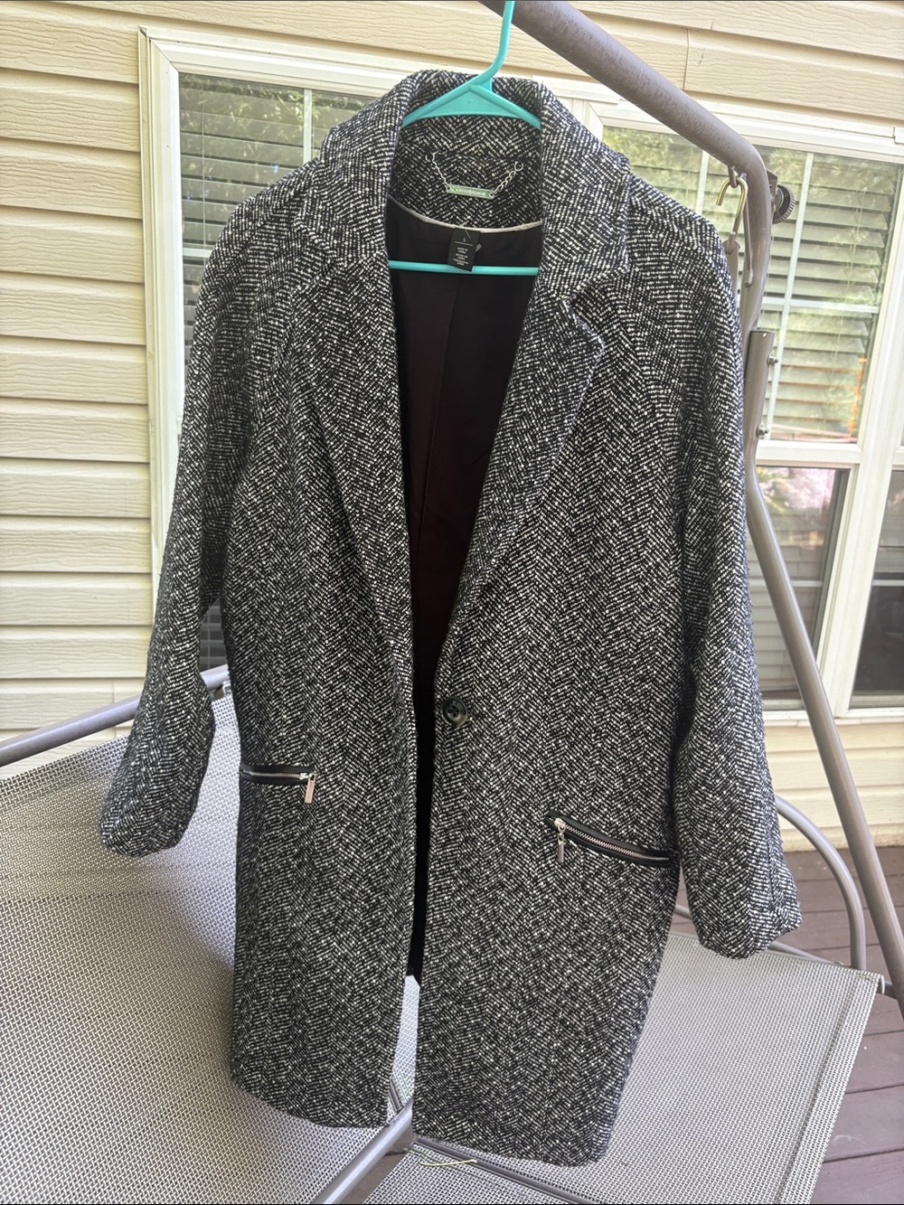 White House Black Market Herringbone Coat sz L EUC